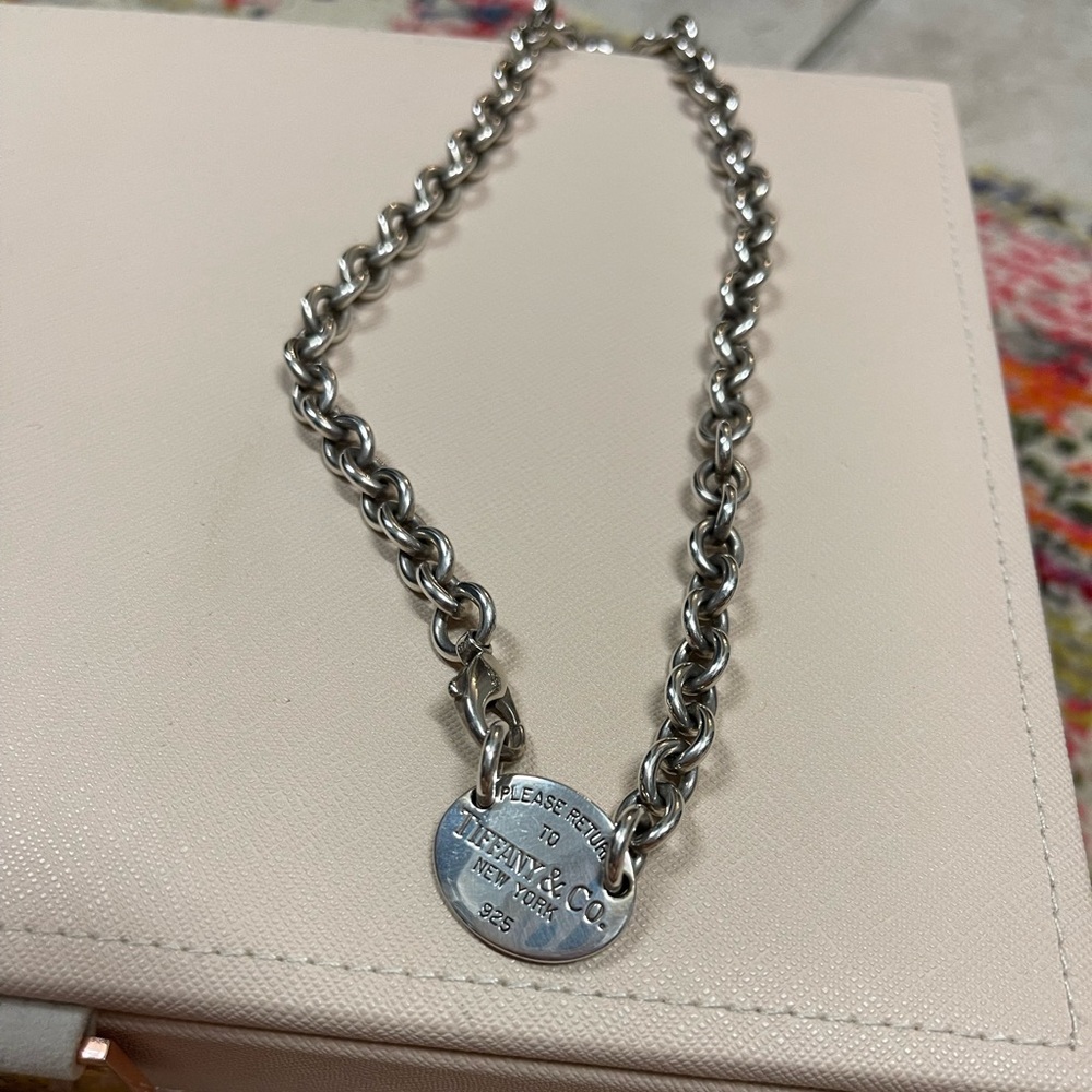 Authentic Tiffany & Co Return to Tiffany Oval Necklace